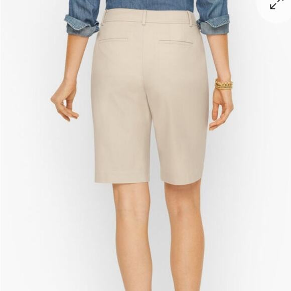 Talbots super soft girlfriend‎ Khaki Comfy Chino Shorts 10" size 18W - Picture 1 of 9